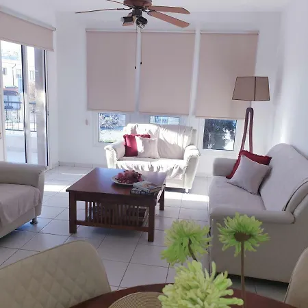 Cozy Anthea Holiday Paphos Apartment Geroskipou