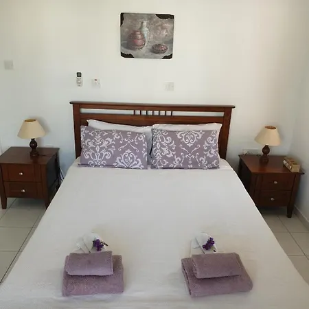 Cozy Anthea Holiday Paphos *