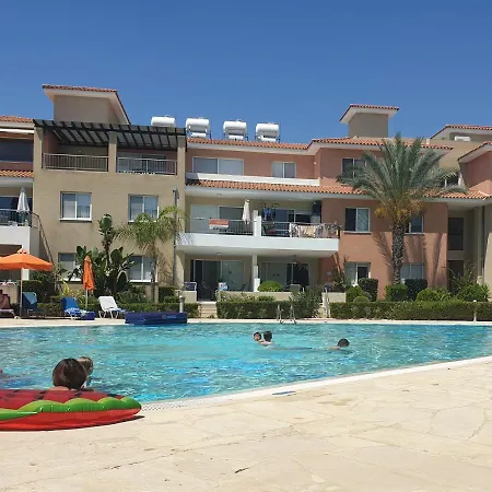 Cozy Anthea Holiday Paphos Apartamento